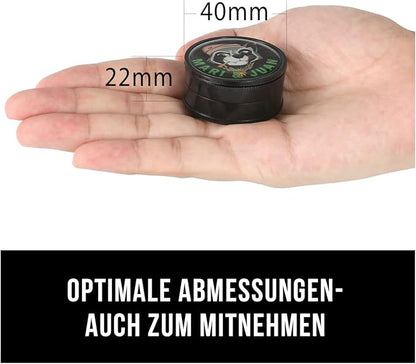 Mari & Juan Premium Grinder I Juan Edition I 2-teilig I ø 4 cm mit einer Gesamthöhe von 2 cm I aus hochwertigem Kunststoff I Kräutermühle zum Mahlen von Kräuter, Gras, Tabak, Gewürze - Mari & Juan